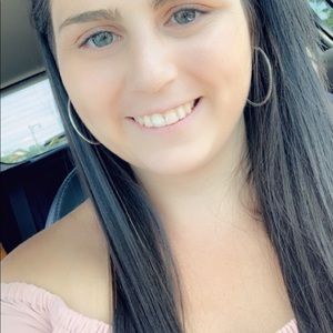 Meet your Posher, Gabrielle